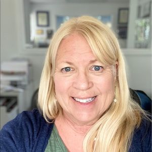 Meet your Posher, Debra